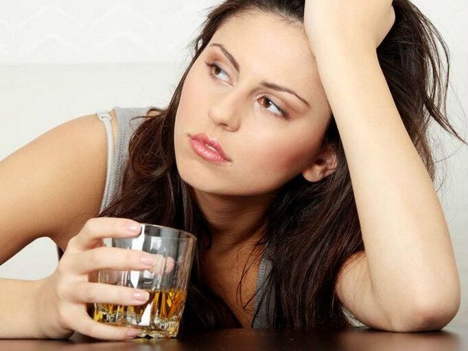 Žena s alkoholom